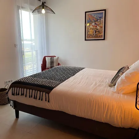 Les 3 Baigneuses : 2 Chambres, Neuf Proche De Toutes Commodites * Porto-Vecchio (Corsica)
